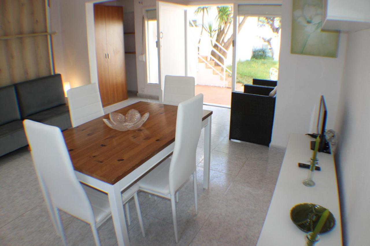 Agi Port De Rosas Apartment Exterior photo
