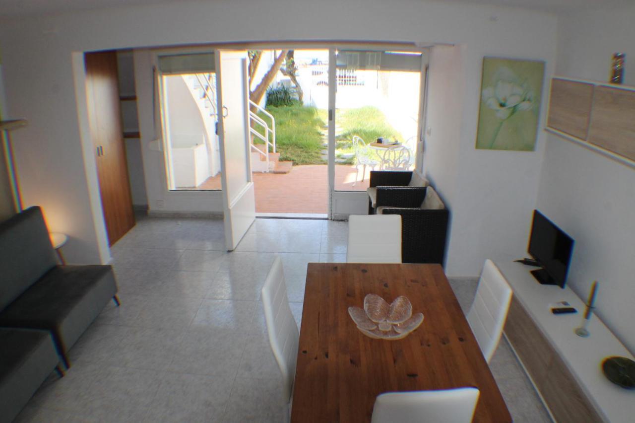 Agi Port De Rosas Apartment Exterior photo