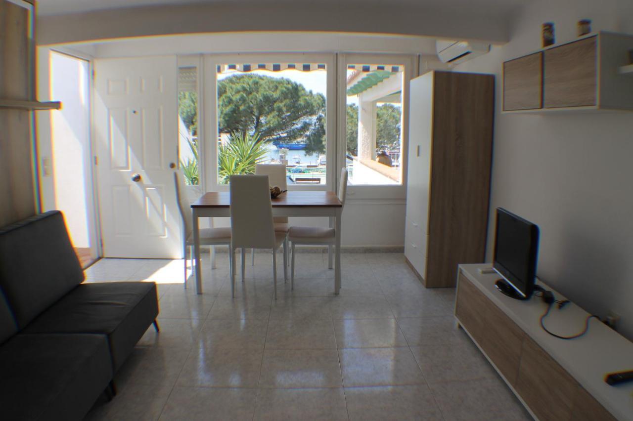 Agi Port De Rosas Apartment Exterior photo